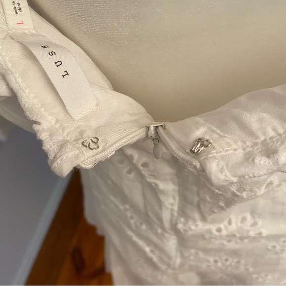 Lush ROMANTIC WHITE RUFFLE EYELET DRESS Size L White Spring Summer Feminine Airy - Picture 14 of 14